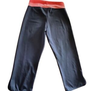 Aspire Blue with Red & Peach Waistband Athletic Capri. Sz M